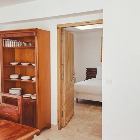 Au Domaine Du Mas Conte Casa de Férias *
